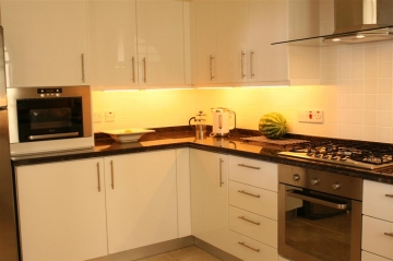 Hilarion Court no 5, kitchen area
